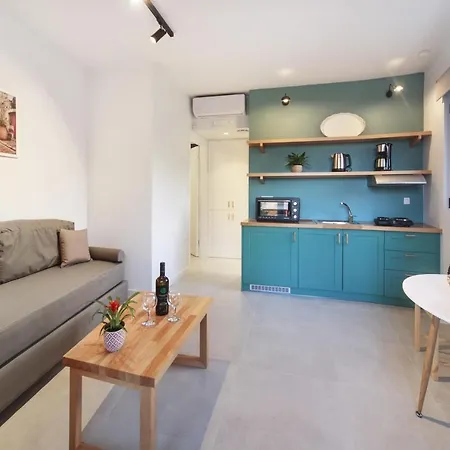 Terpsis Estate Apartment *